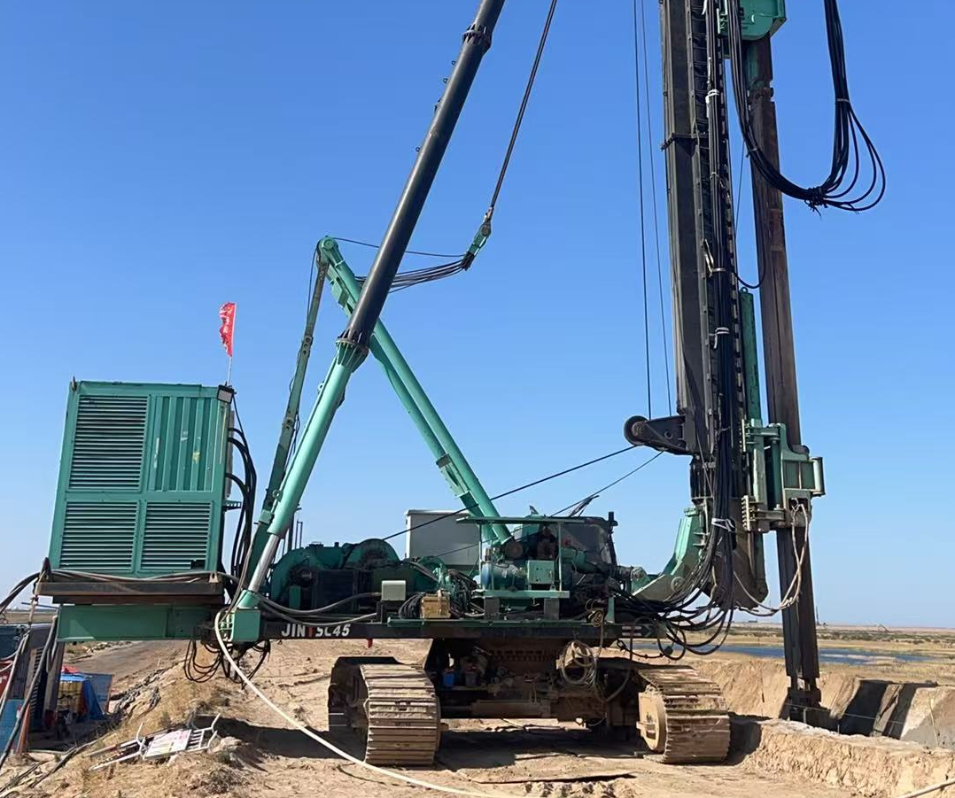 金泰CSM双轮搅设备集群作战 助力广北水库工程攻坚